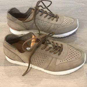 Frye suede sneakers tan NEW 7